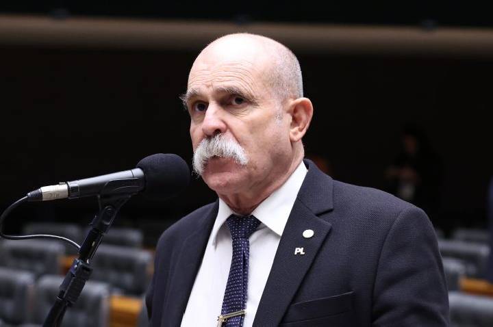 Comissão aprova criação de campanha escolar sobre desaparecimento de crianças