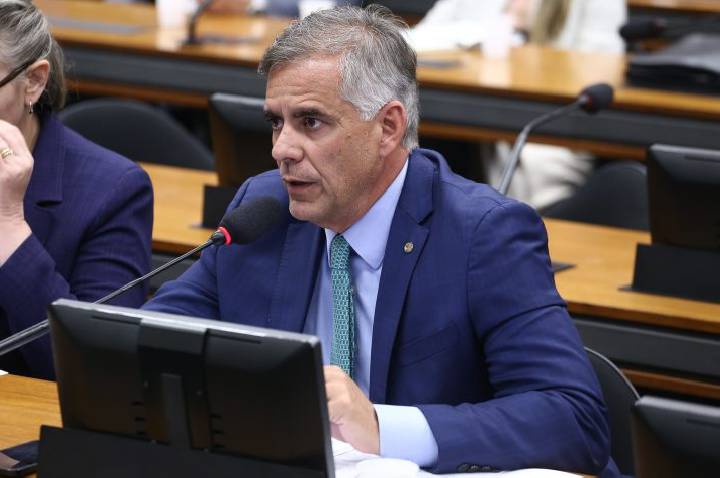 Comissão aprova curso de formação como aquaviário para pescadores artesanais a partir dos 18 anos