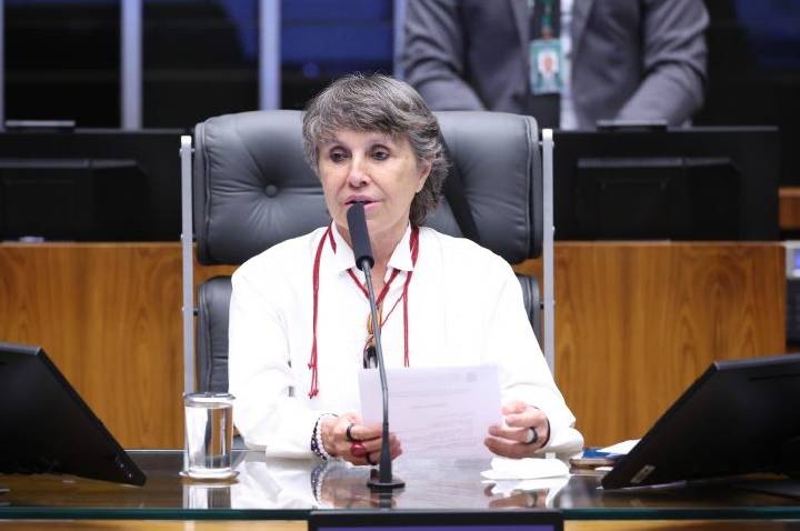 Comissão aprova política de incentivo à arte produzida por pessoas com deficiência
