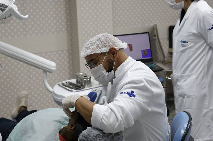 Comissão do Senado aprova novo piso salarial de médicos e dentistas