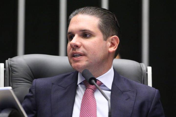 Congresso promulga o fim da escala 6x1 e aposentadoria especial para agentes de saúde