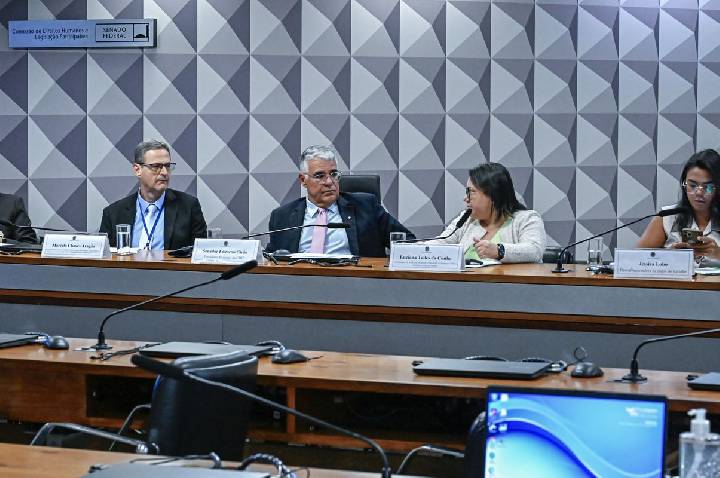 Defensores pedem regras mais rígidas para publicidade das bets 