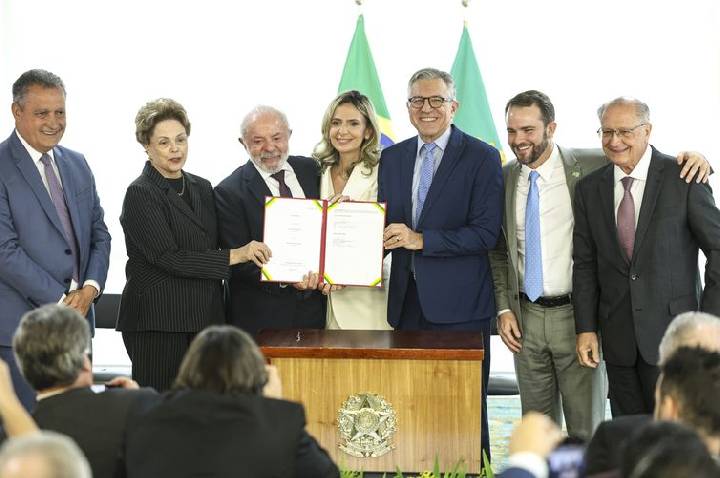 Governo federal vai construir primeiro hospital inteligente do SUS