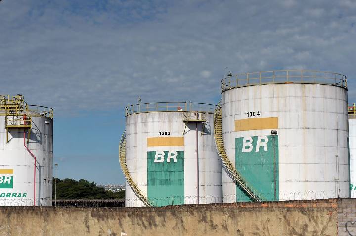 Privatização da BR prejudica consumidor em momento de crise