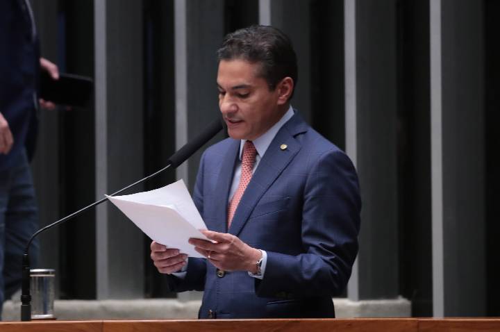 Projeto incentiva emprego para mães e escola para autistas