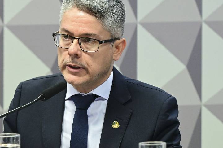 Relator da CPI do Crime pede intervenção federal no Rio de Janeiro