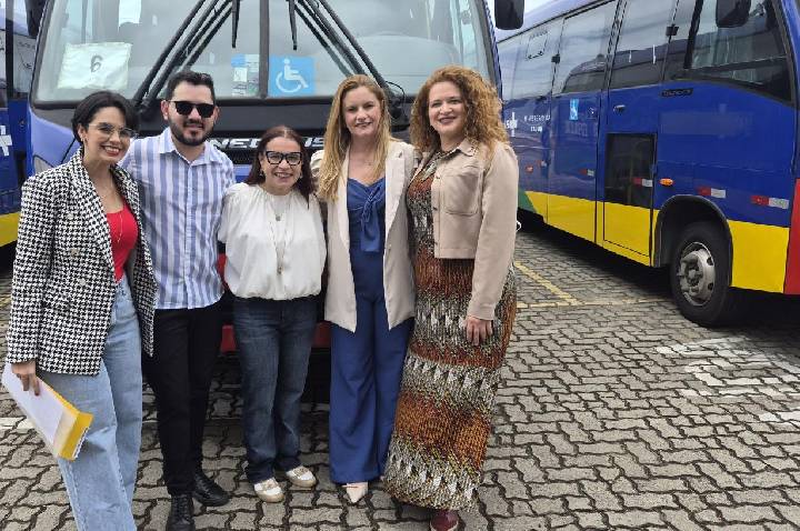 Representante do Ministério da Saúde vistoria veículos de transporte sanitário no Ceará