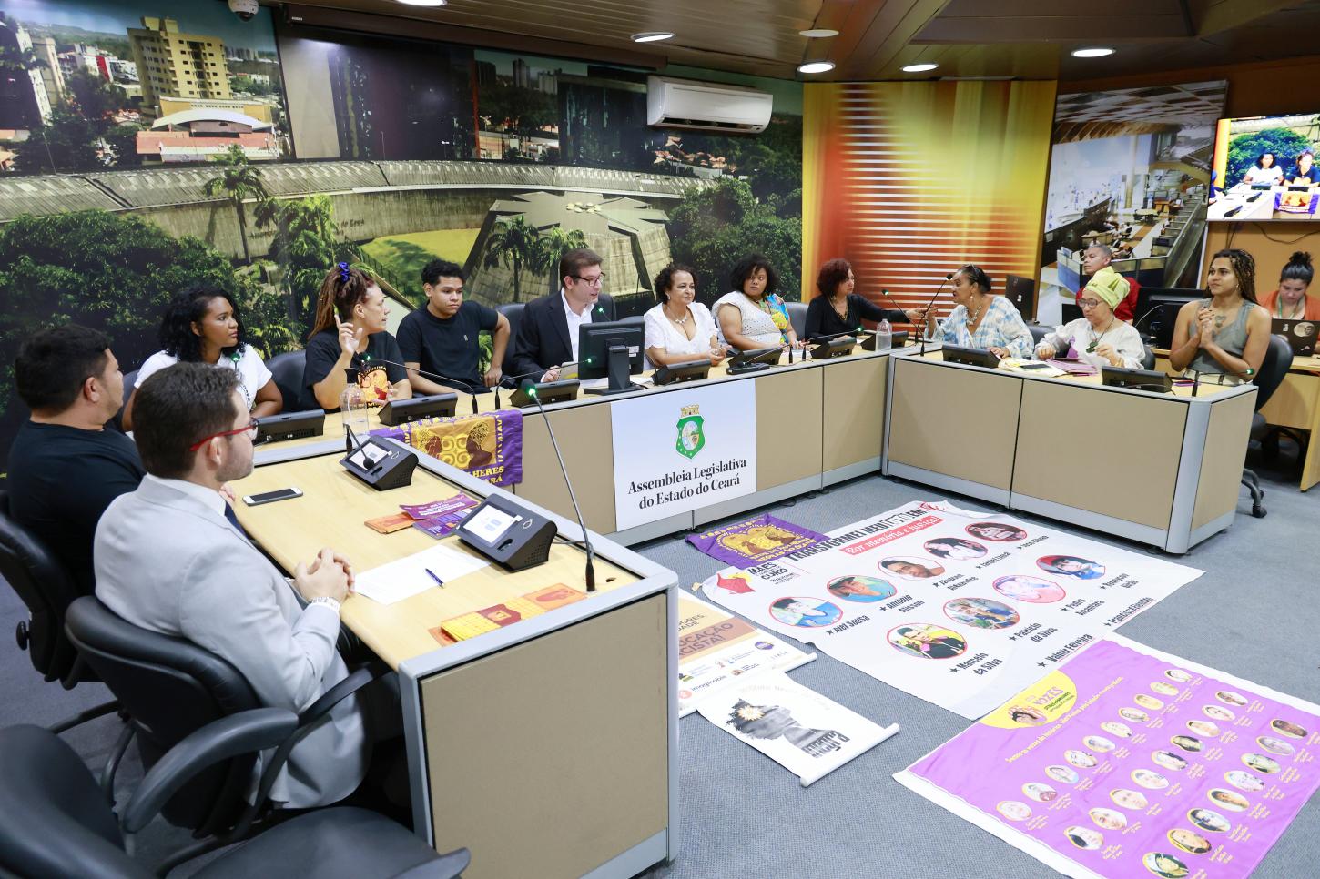 Entraves nas políticas de educação voltadas à perspectiva étnico-racial são discutidos na Assembleia