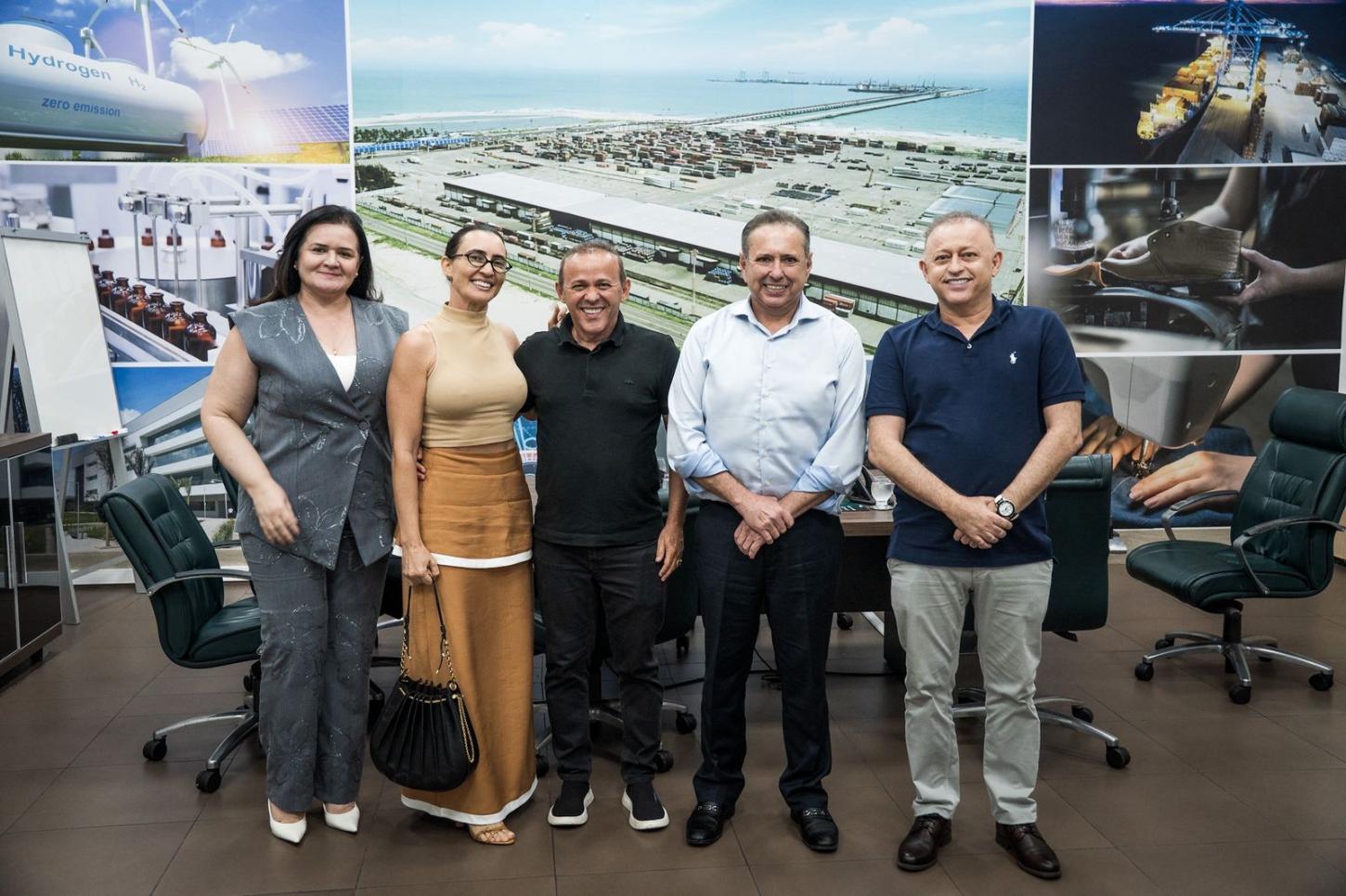 Secretaria do Desenvolvimento Econômico do Ceará debate projeto de expansão do polo de confecção em Alto Santo