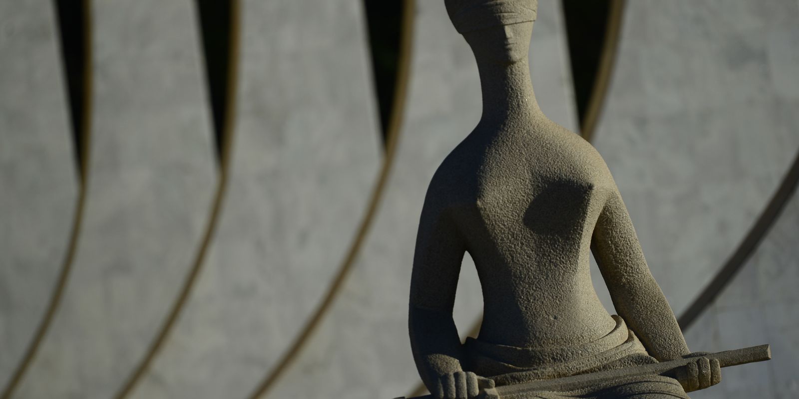 STF decide que piso nacional deve ser pago a professores temporários 