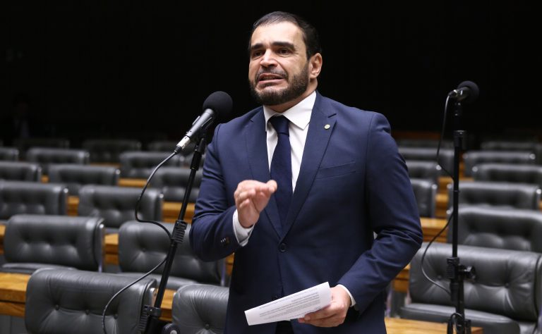 Projeto deduz do Imposto de Renda doação para combate à violência contra a mulher
